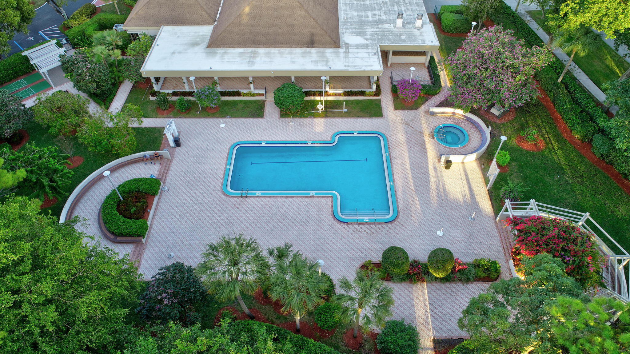 1850 Homewood Boulevard 306