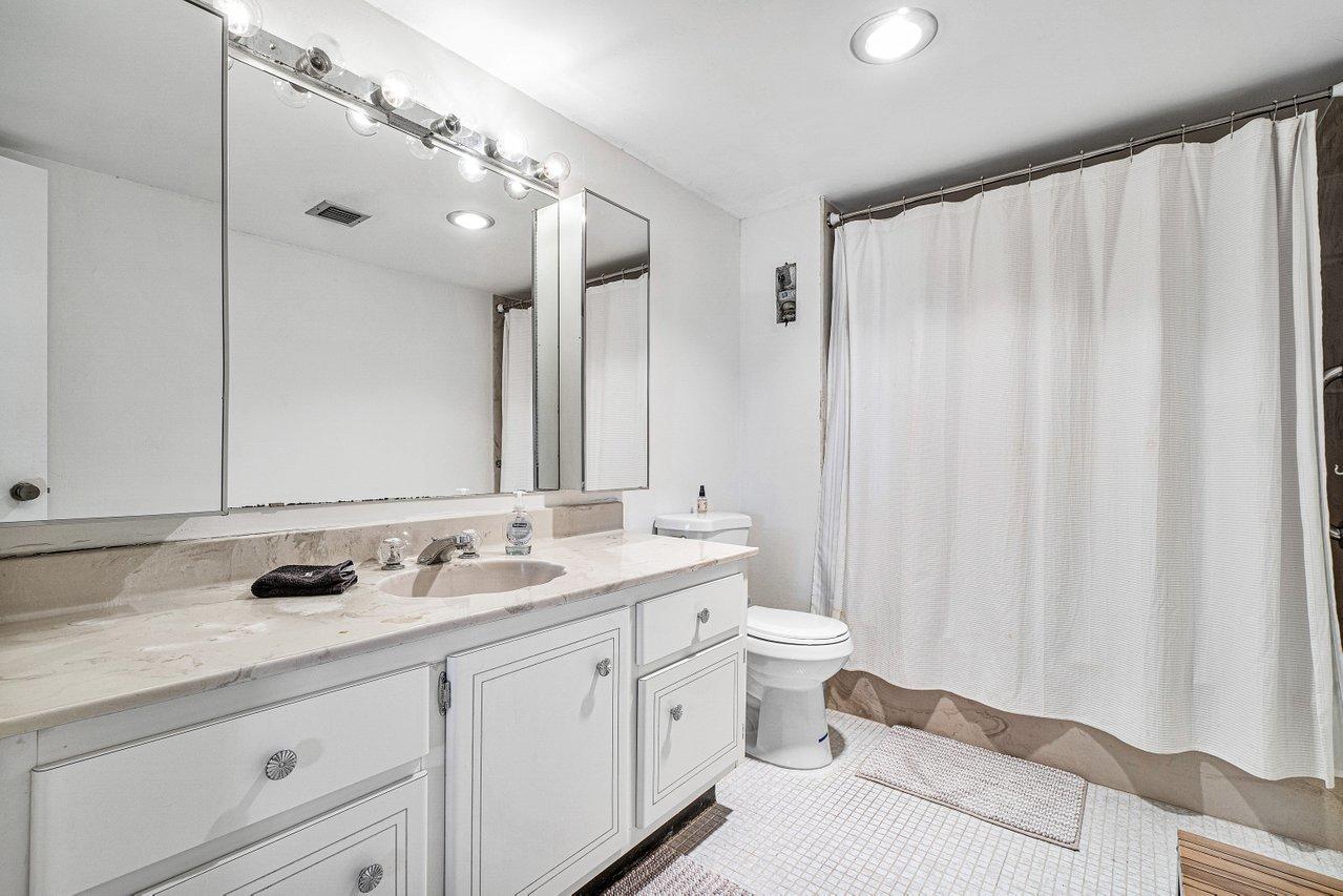 6000 NW 2nd Avenue 338