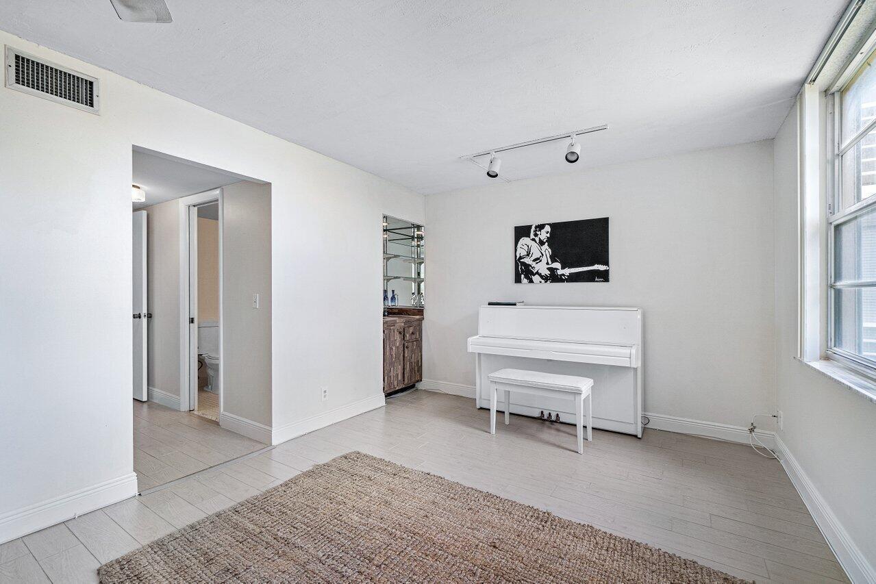 6000 NW 2nd Avenue 338