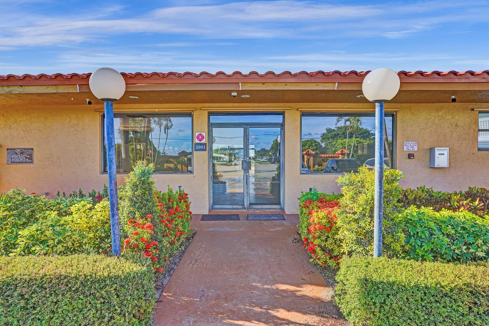 1981 W Woolbright Road E104