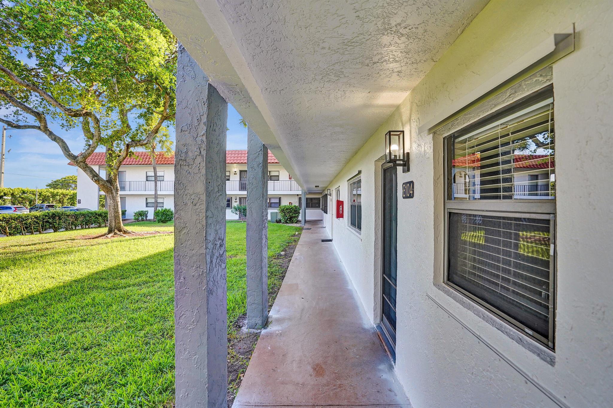 1981 W Woolbright Road E104