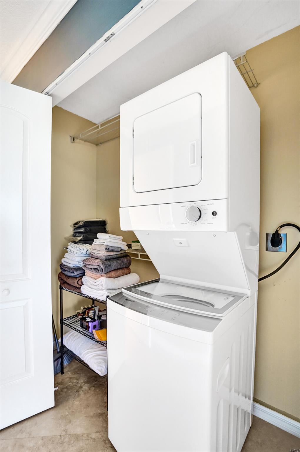 1981 W Woolbright Road E104