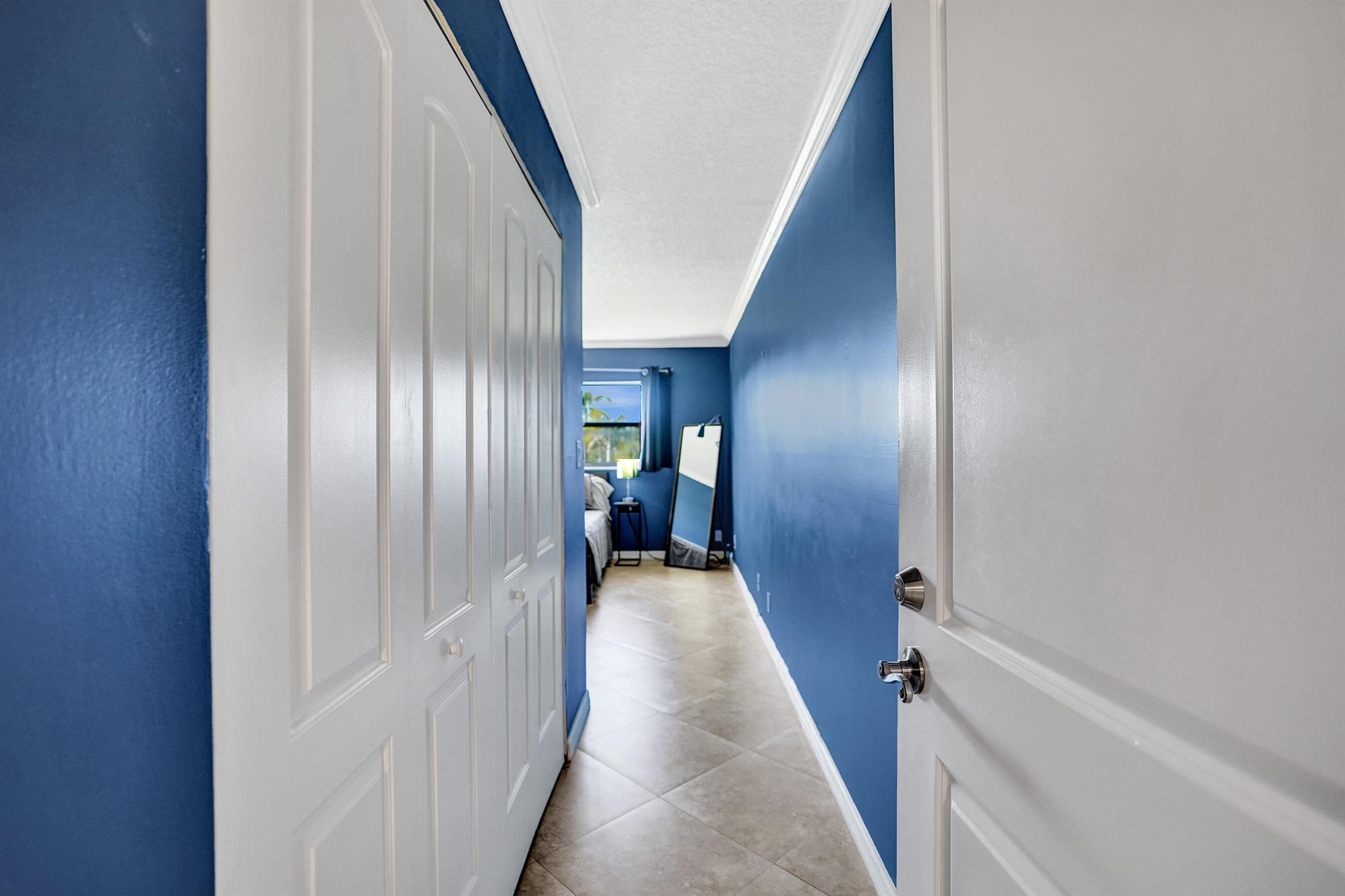 1981 W Woolbright Road E104