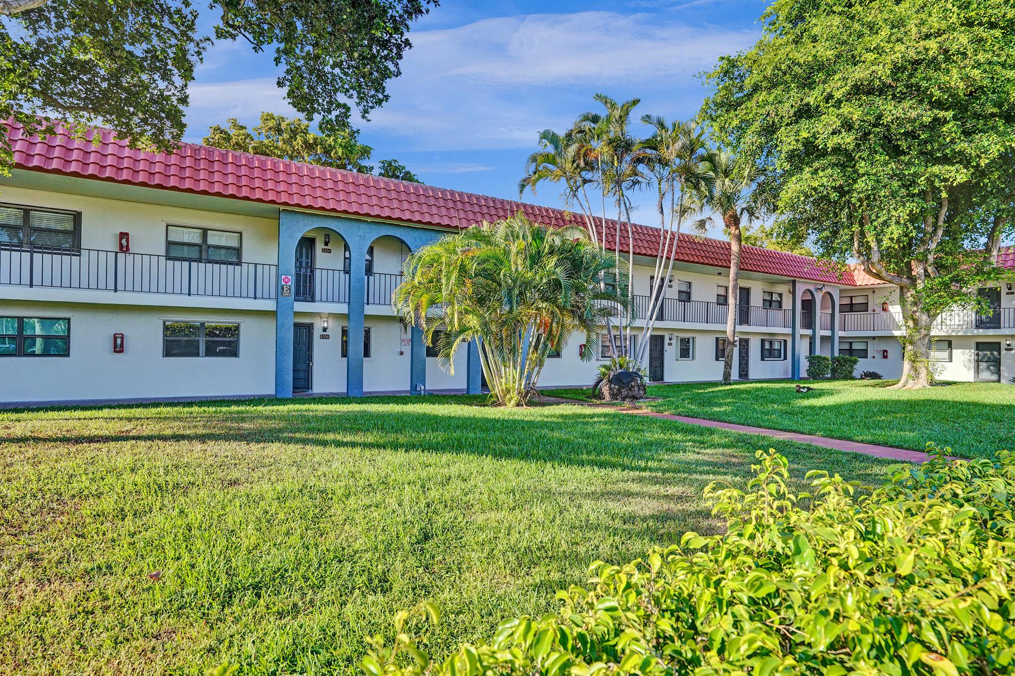 1981 W Woolbright Road E104