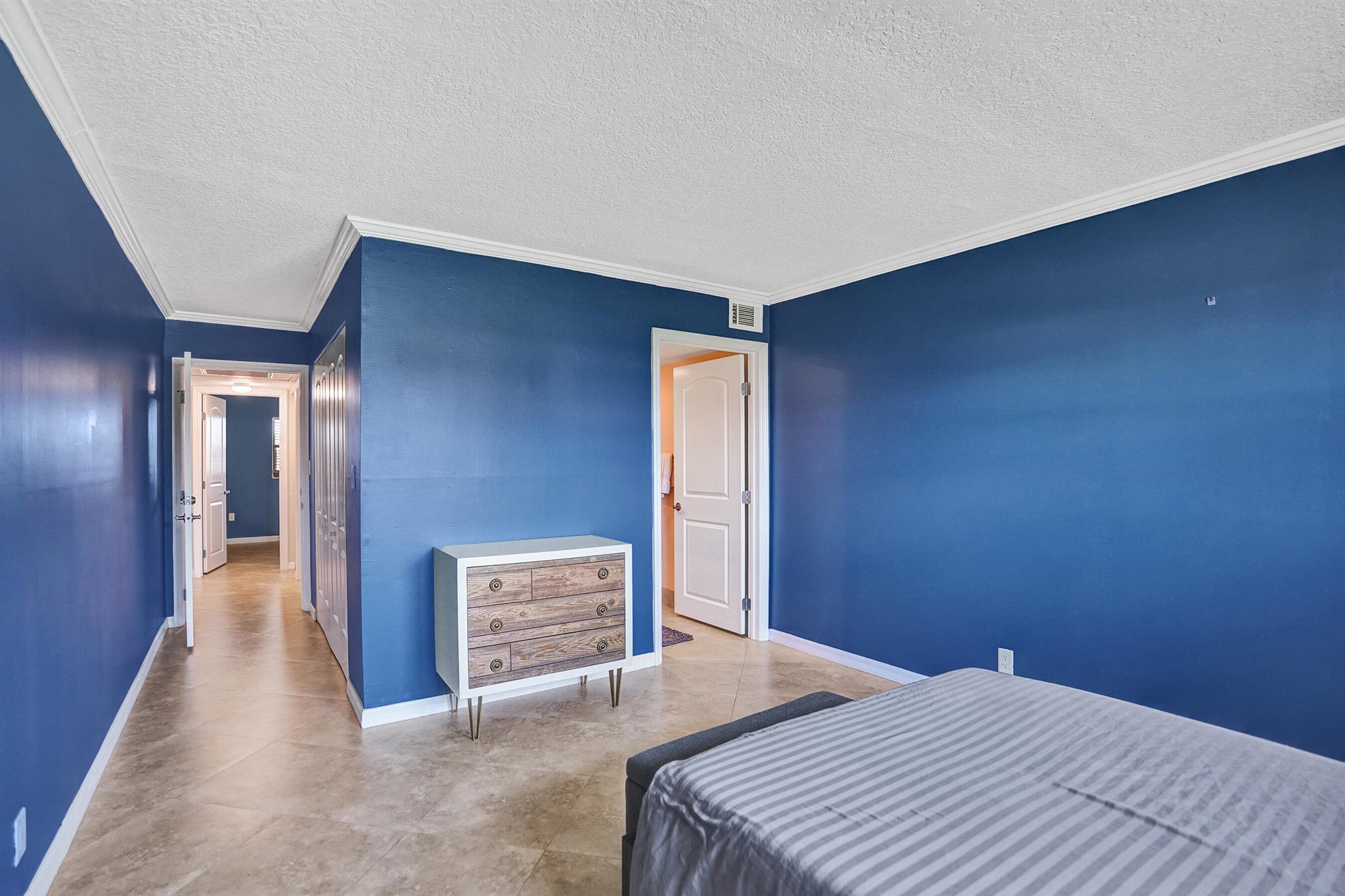 1981 W Woolbright Road E104