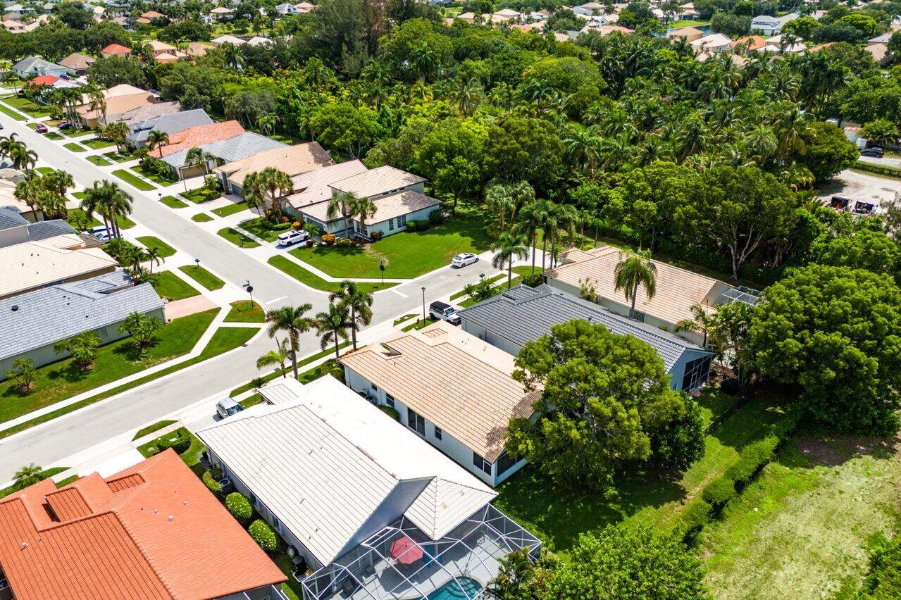 7728 Edinburough Lane