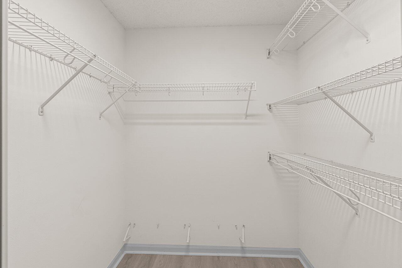 7728 Edinburough Lane