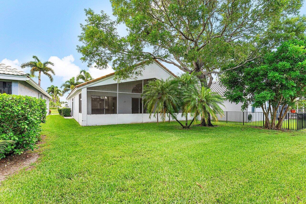 7728 Edinburough Lane