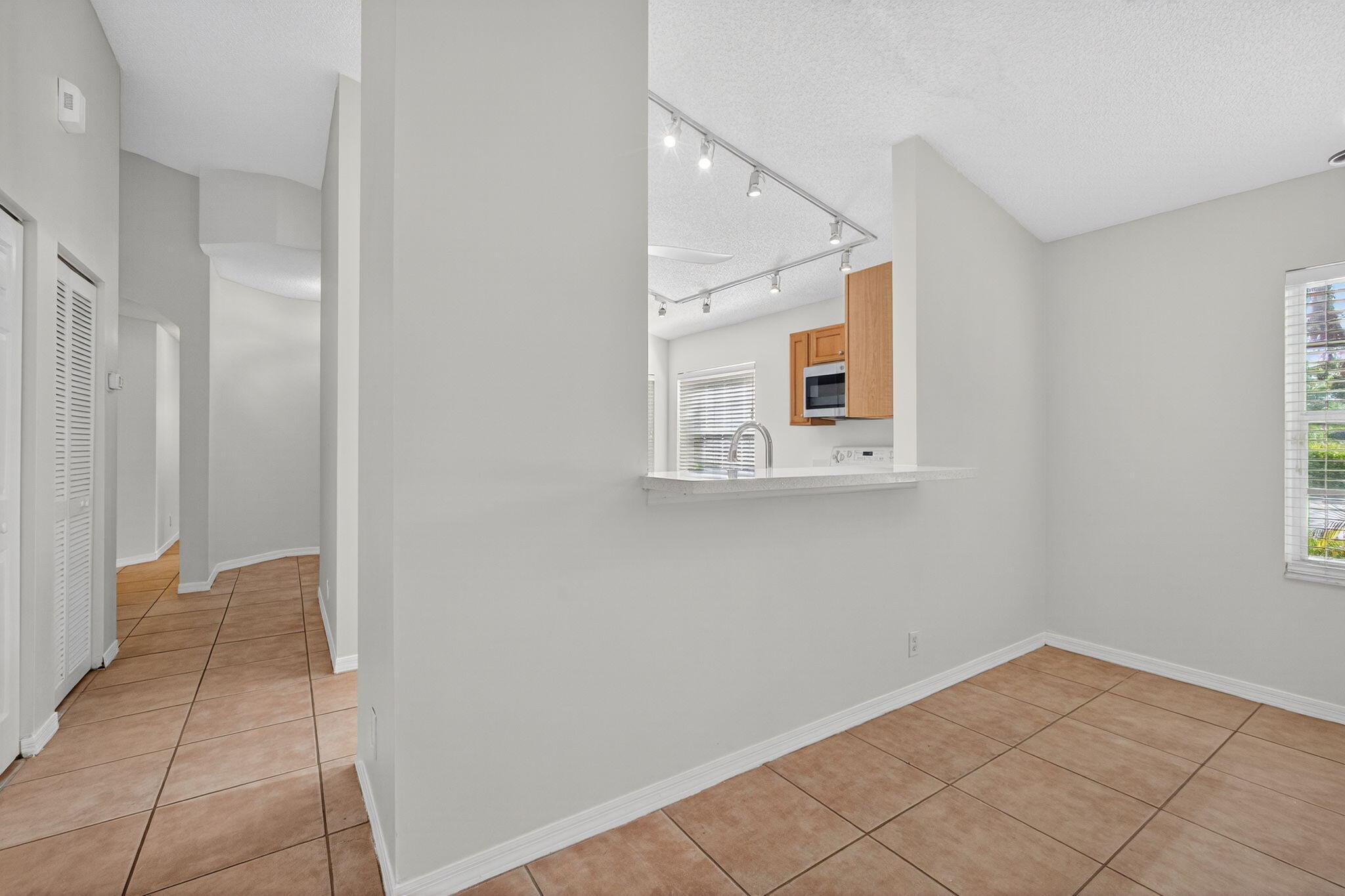 5020 N La Sedona Circle