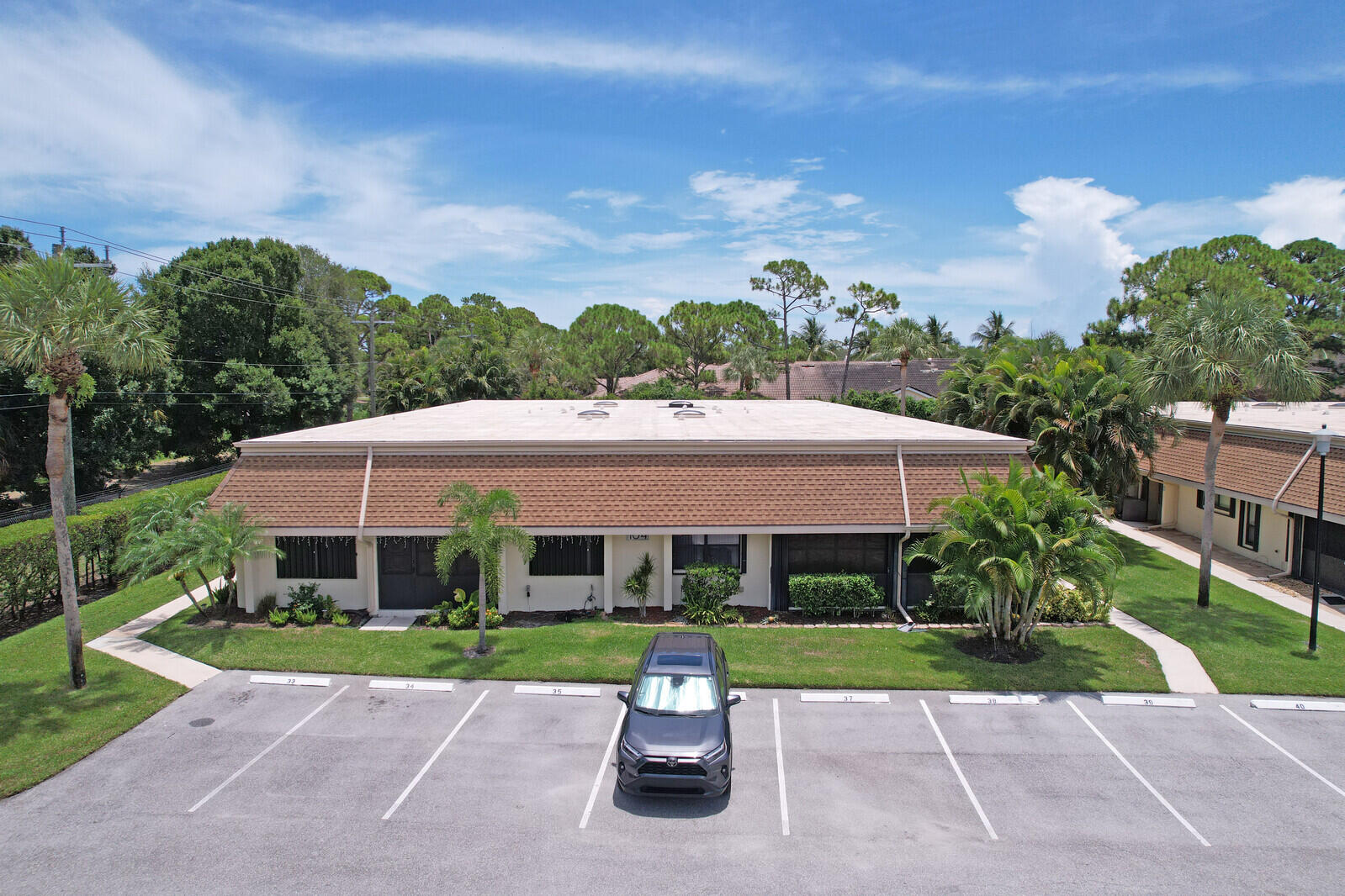 104 Half Moon Circle A