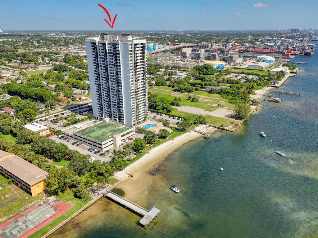 5600 N Flagler Drive 2703