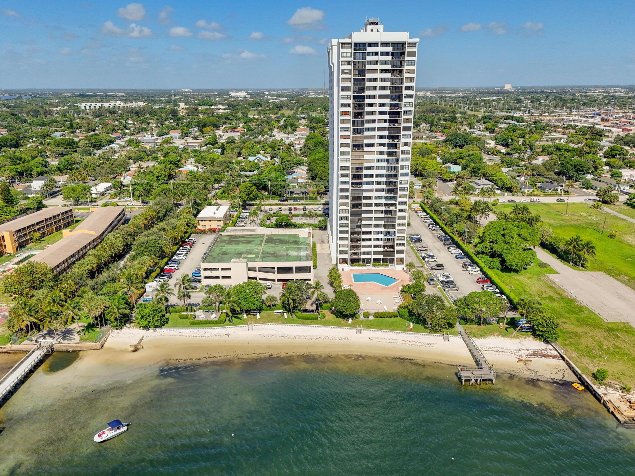 5600 N Flagler Drive 2703