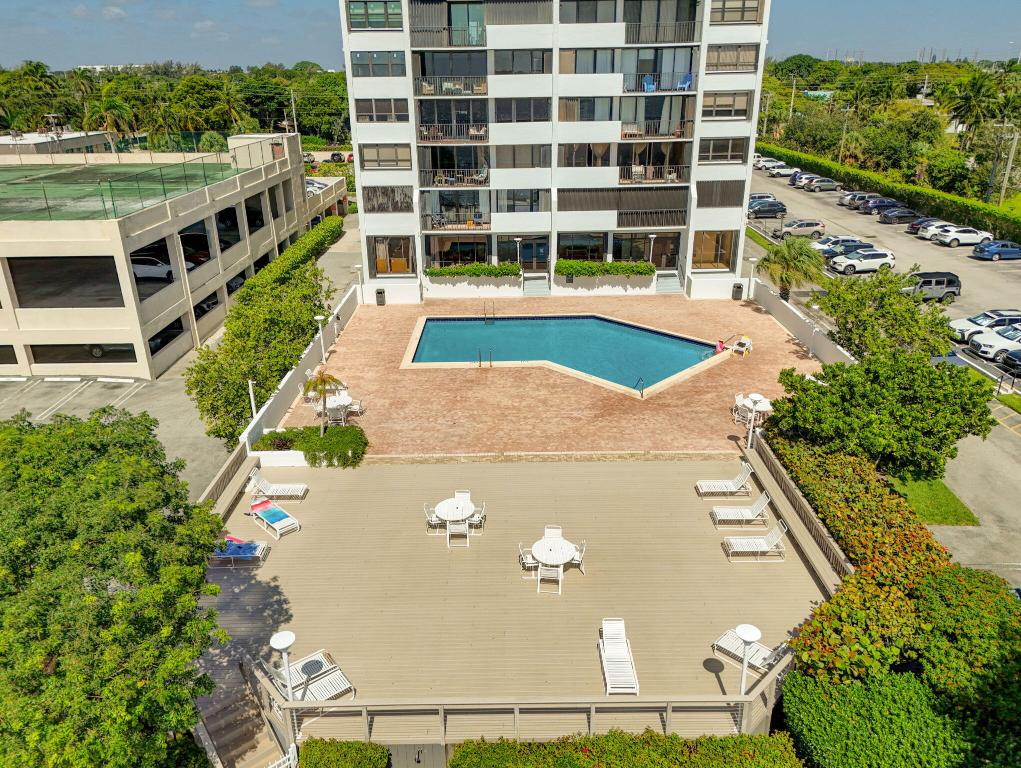 5600 N Flagler Drive 2703