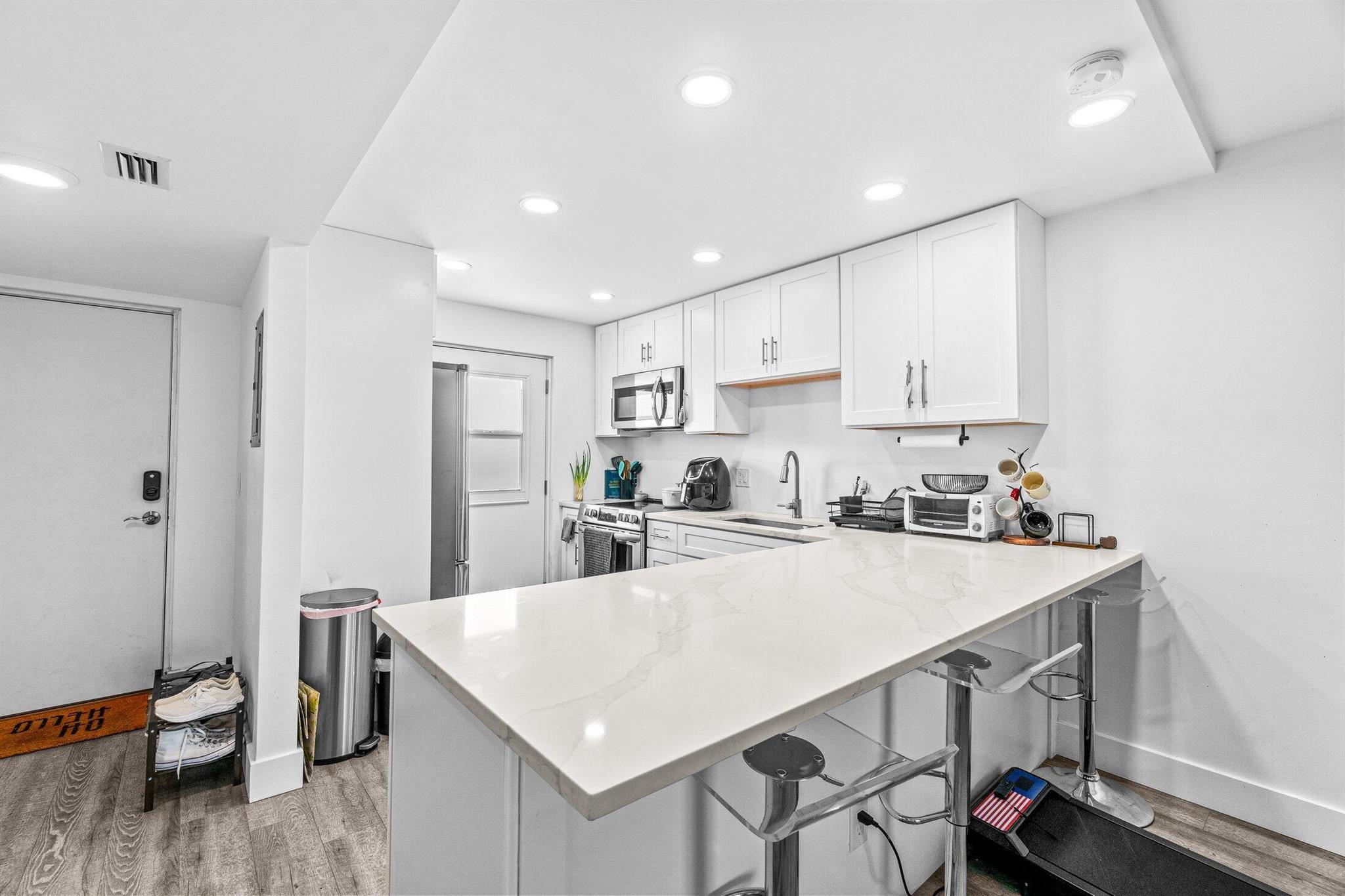 5961 NW 2nd Avenue Ph-E