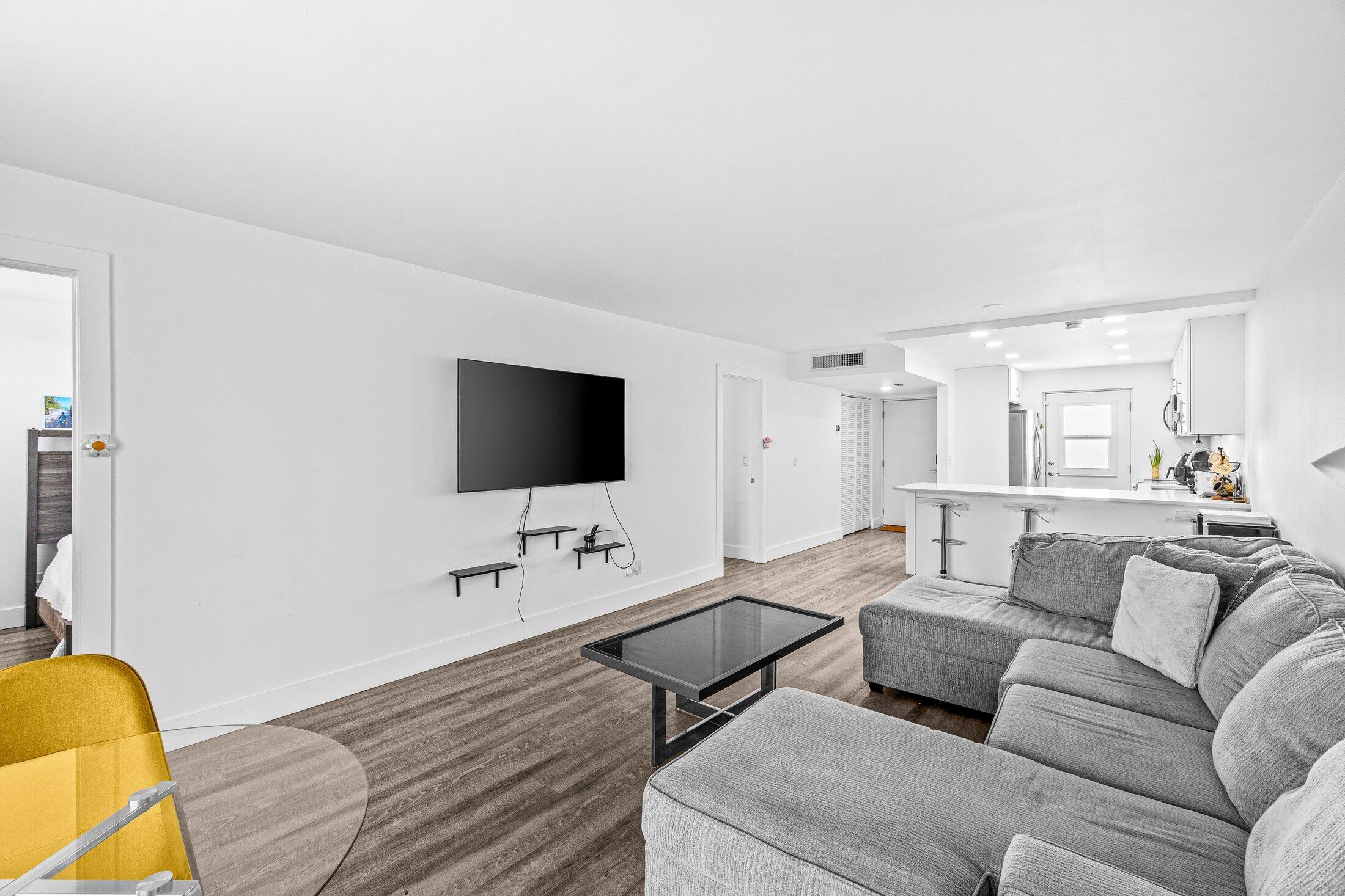 5961 NW 2nd Avenue Ph-E