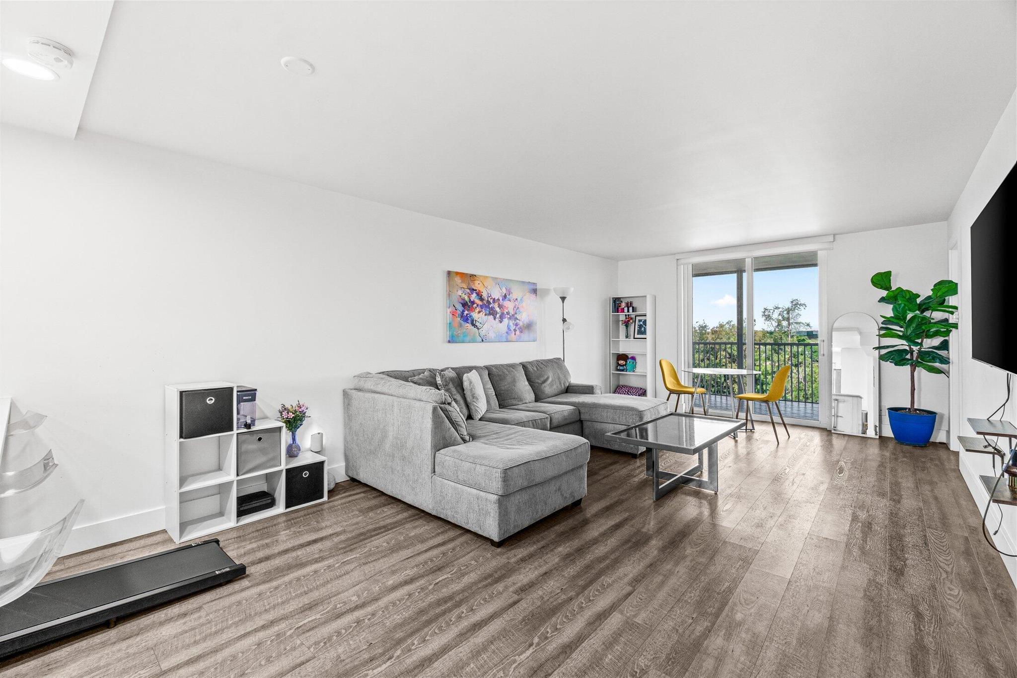 5961 NW 2nd Avenue Ph-E