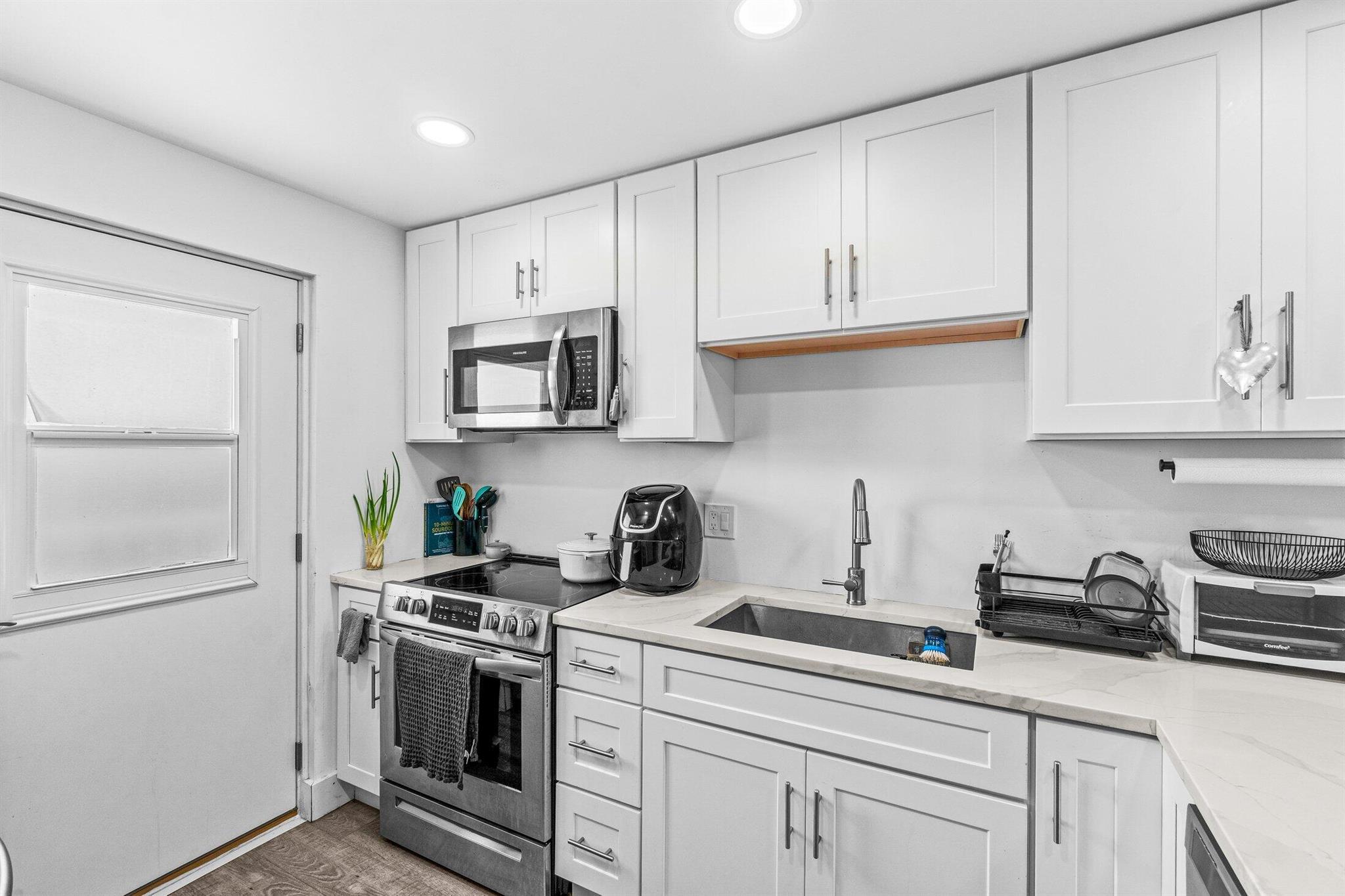 5961 NW 2nd Avenue Ph-E