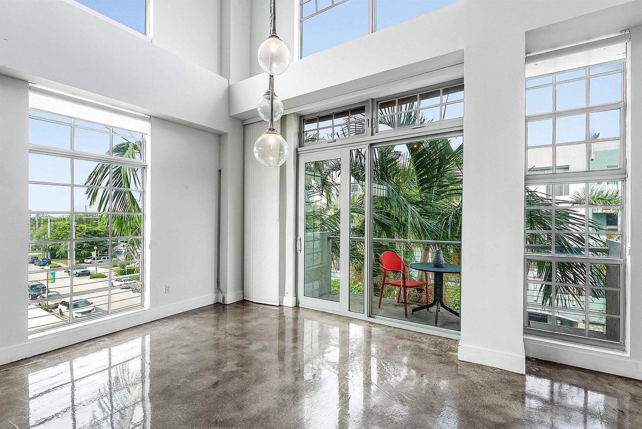 185 NE 4th Avenue 317