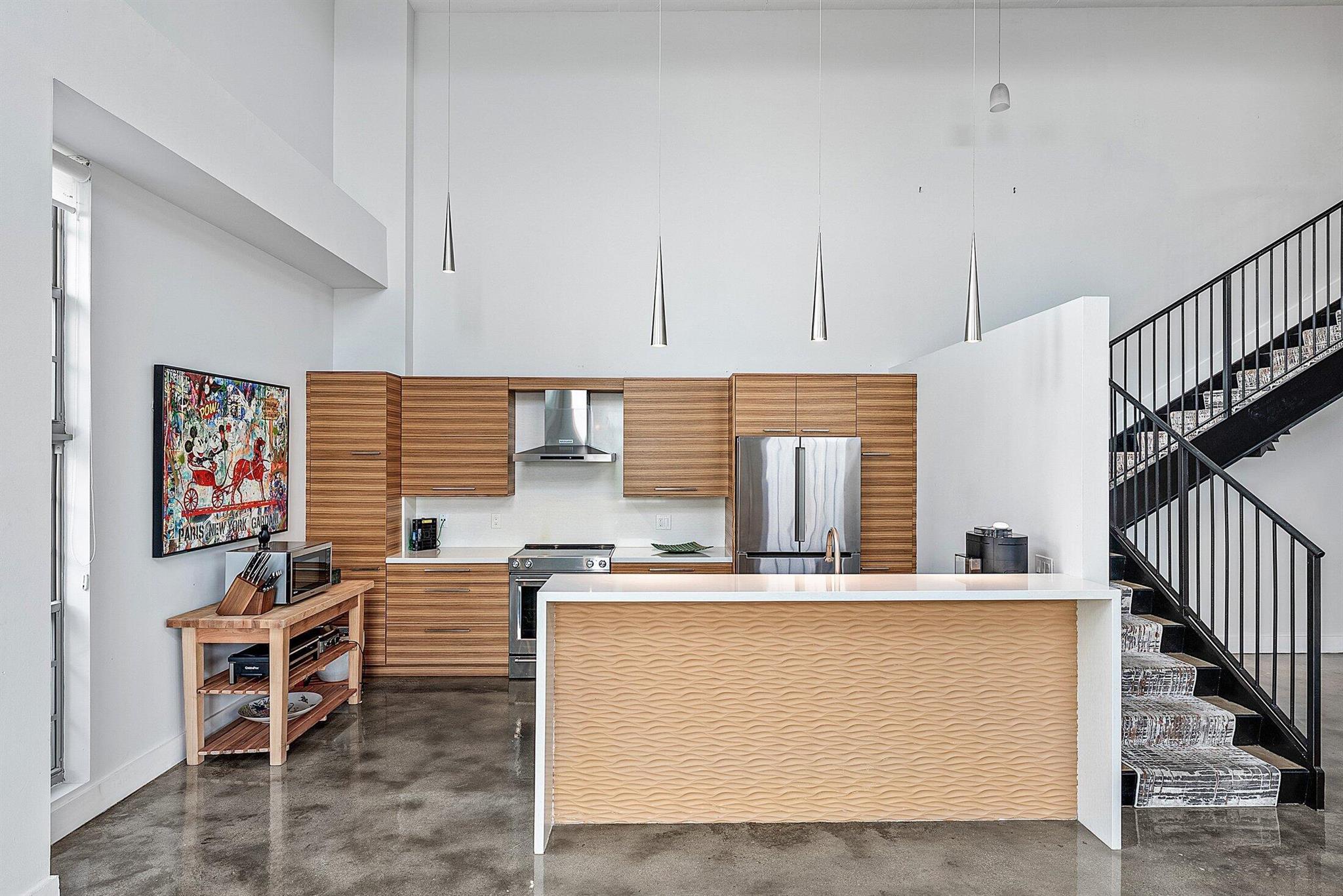 185 NE 4th Avenue 317