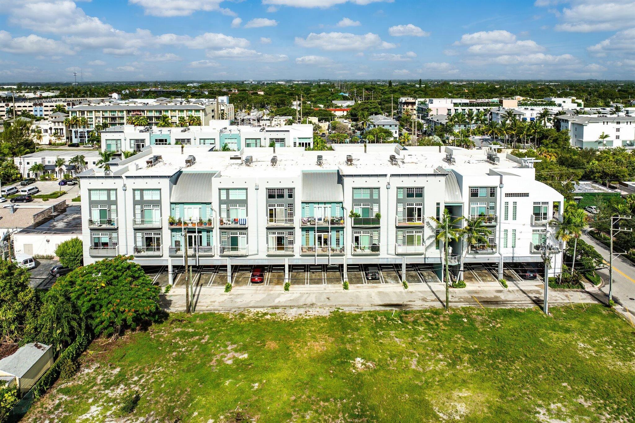 185 NE 4th Avenue 317