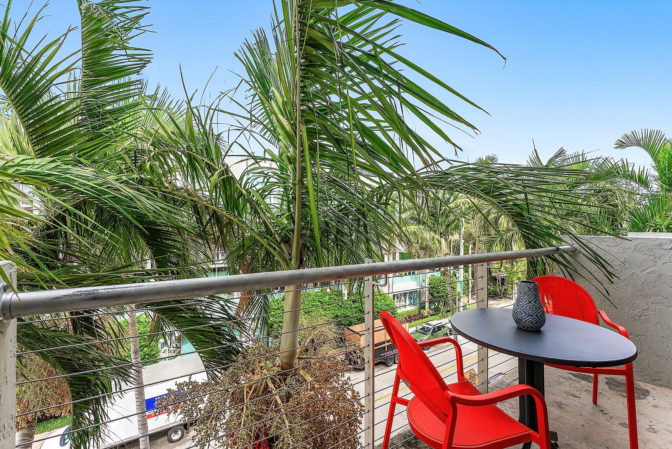 185 NE 4th Avenue 317