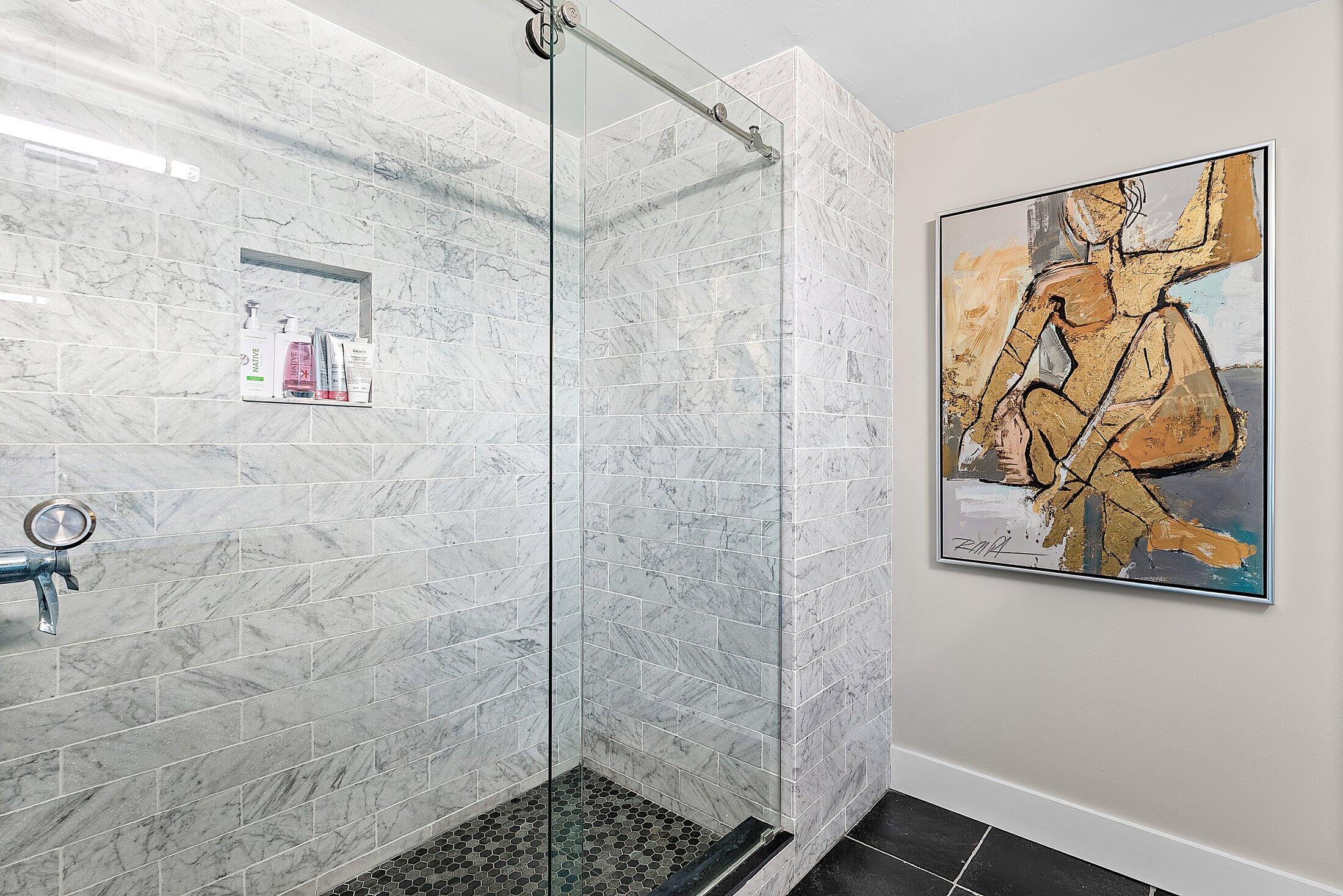 185 NE 4th Avenue 317