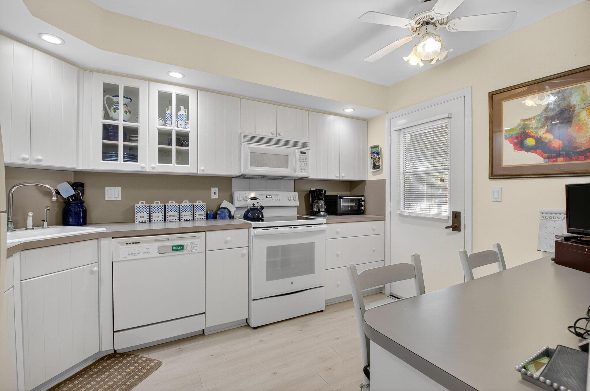 1 Harbourside Drive 4205