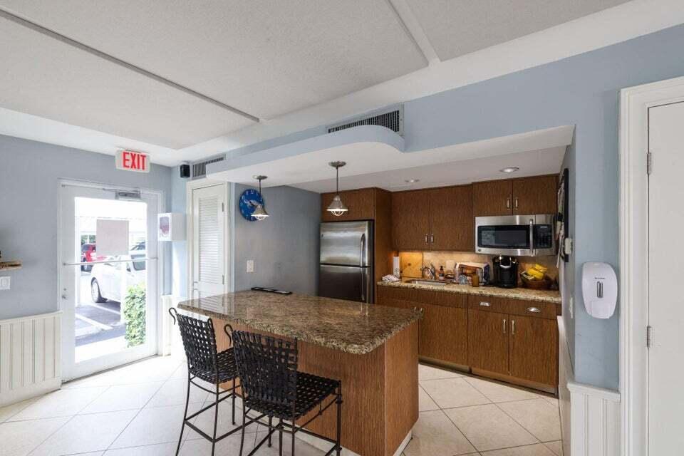 1 Harbourside Drive 4205