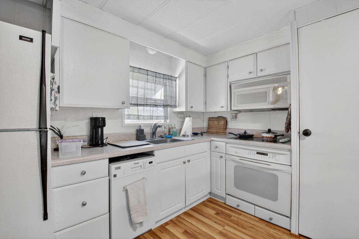 12375 S Military Trail 201