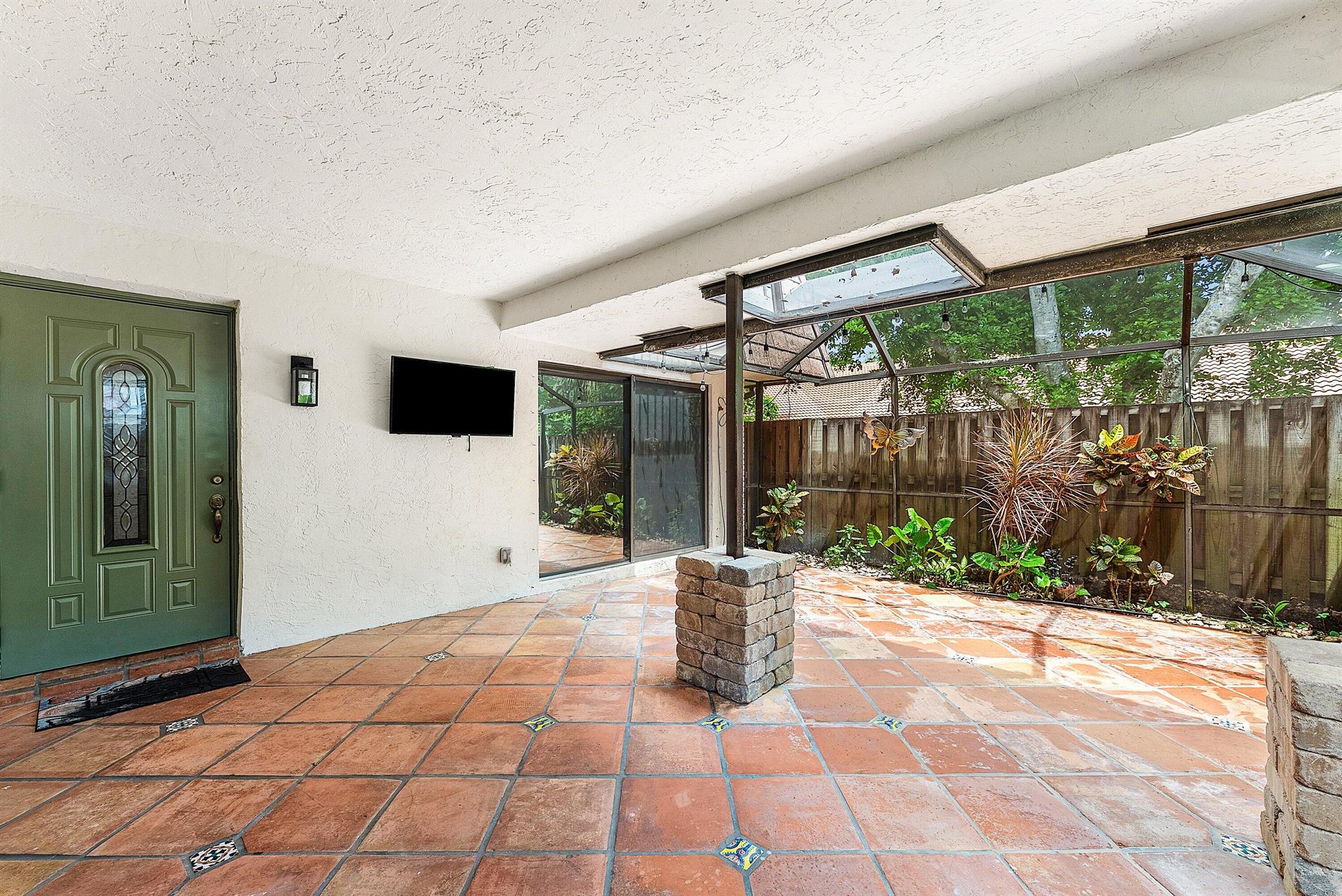 7526 Courtyard Run E