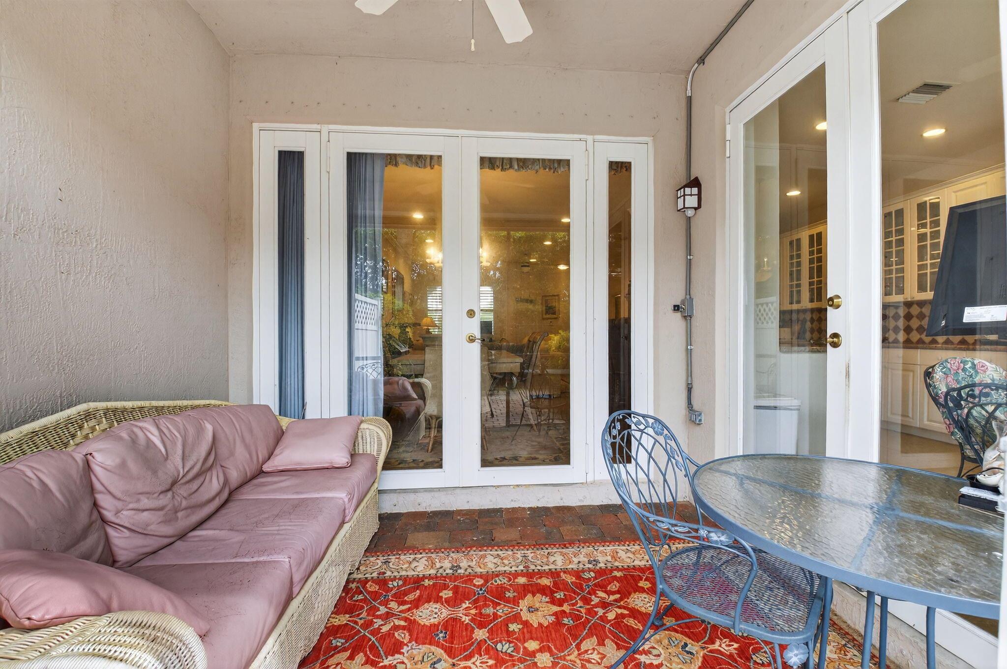 179 Las Brisas Circle