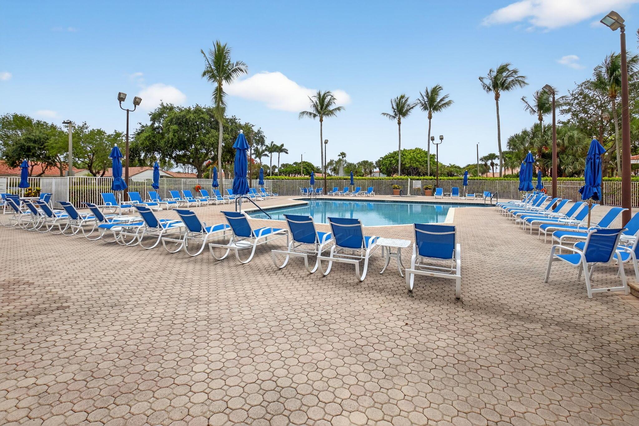 6108 Floral Lakes Drive