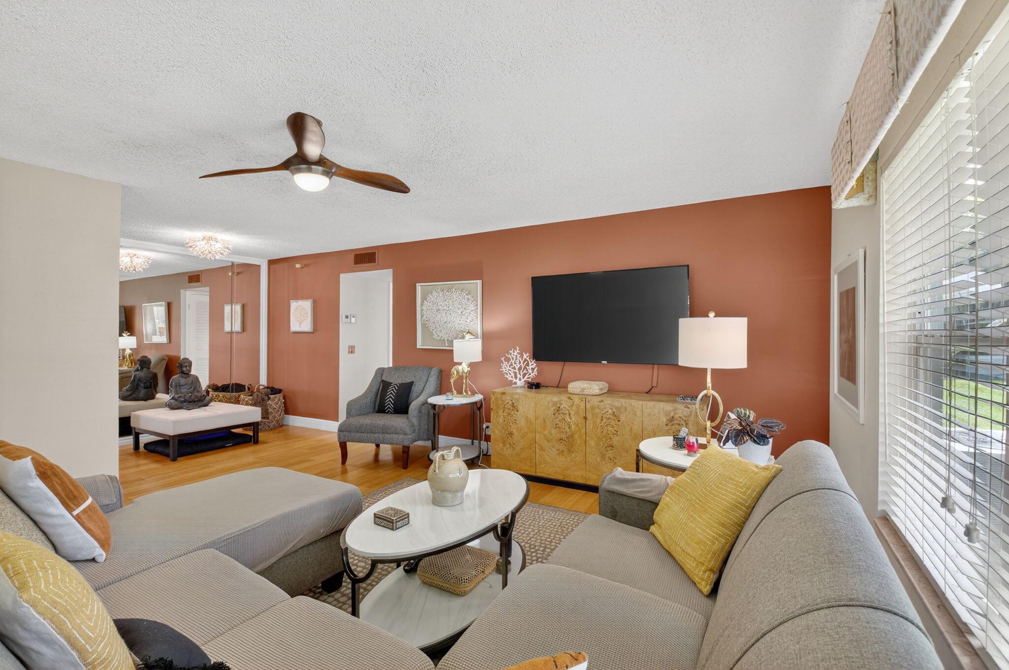 762 High Point Boulevard N D