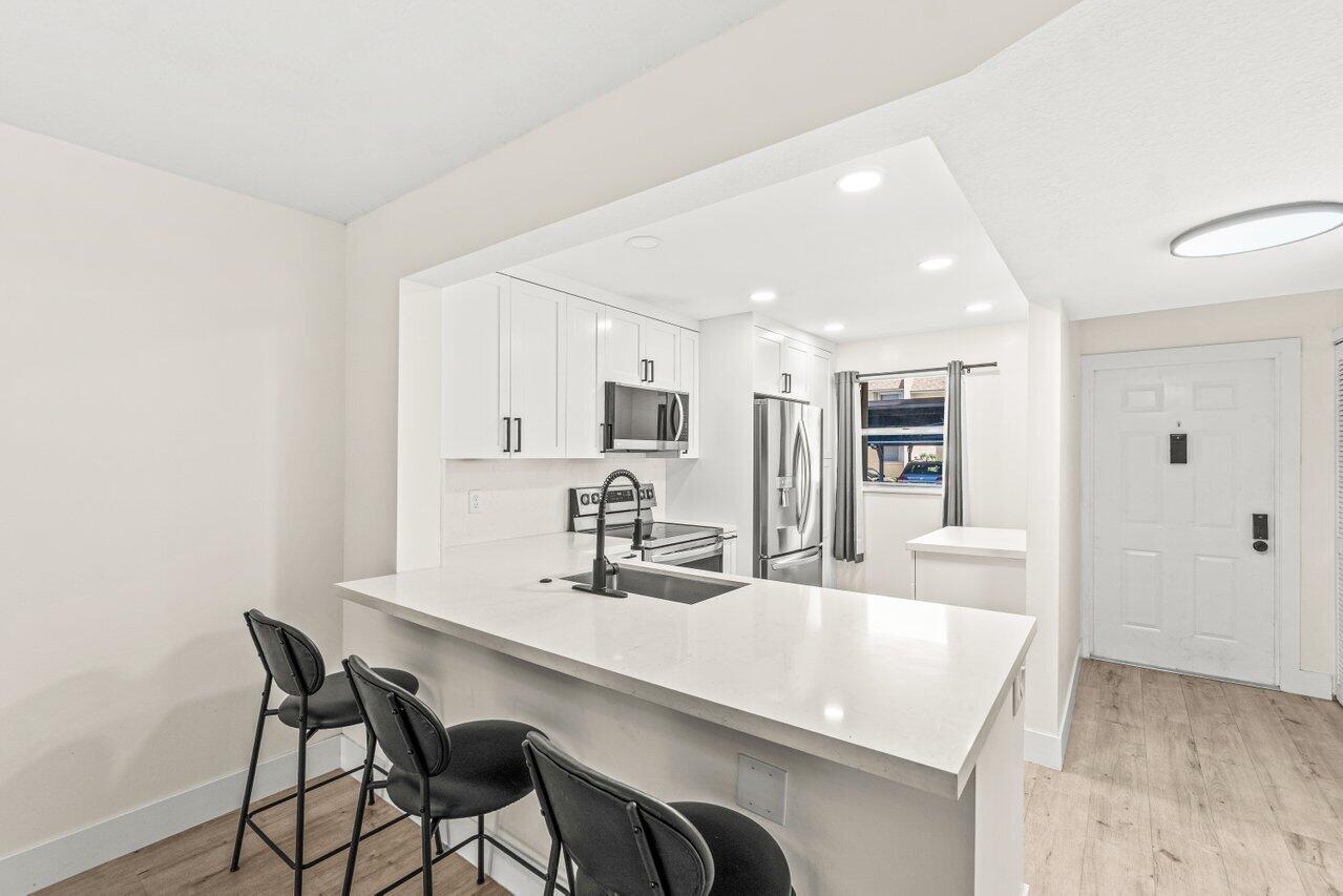 2935 SW 22nd Avenue 1060