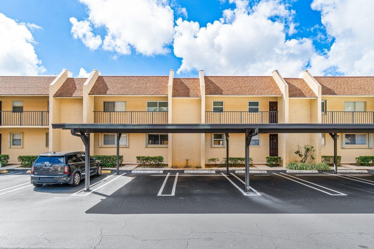 2935 SW 22nd Avenue 1060