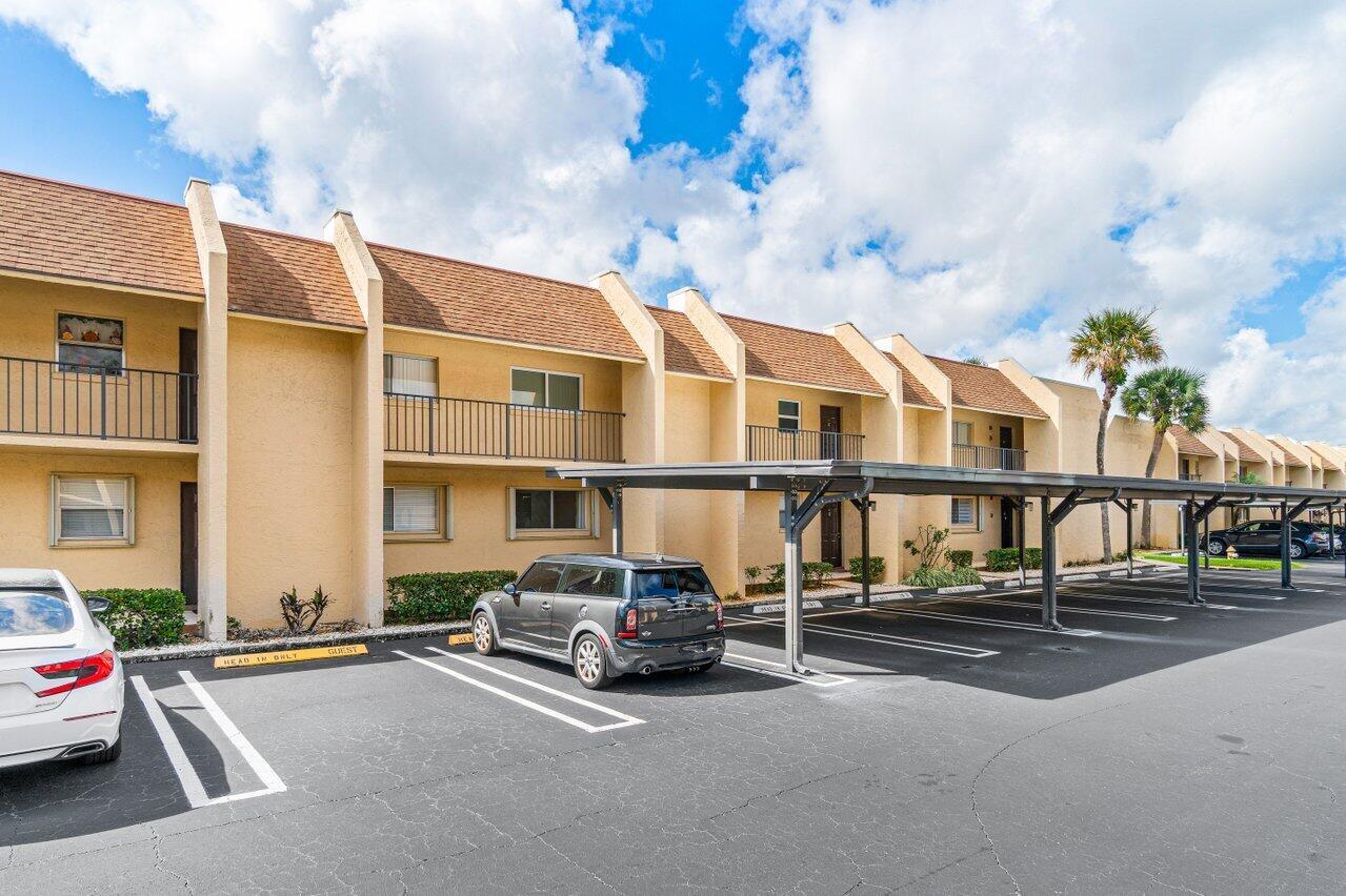 2935 SW 22nd Avenue 1060