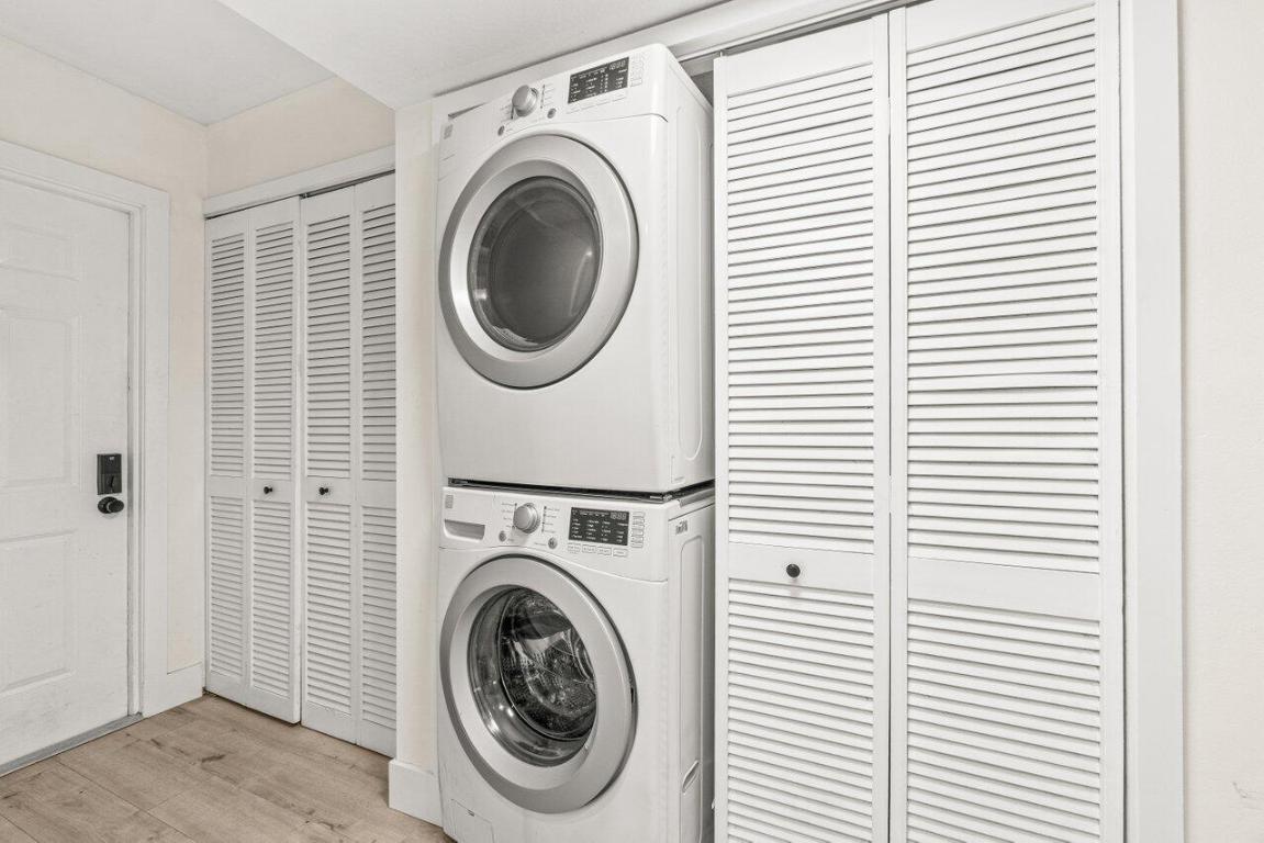 2935 SW 22nd Avenue 1060