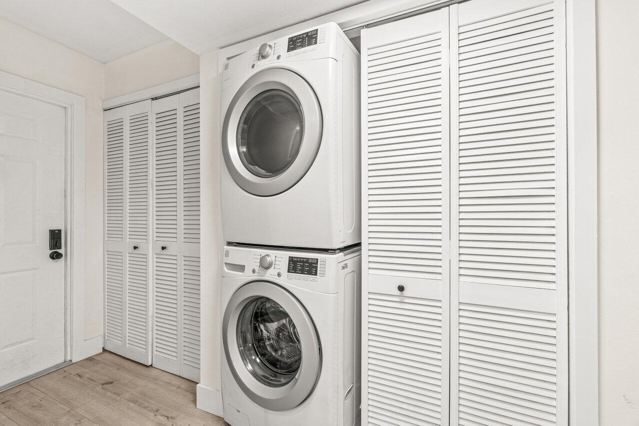 2935 SW 22nd Avenue 1060