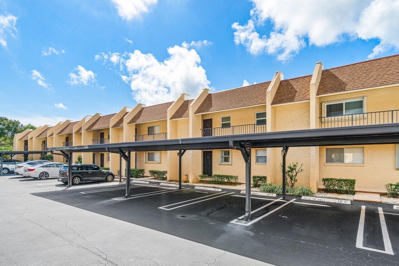 2935 SW 22nd Avenue 1060