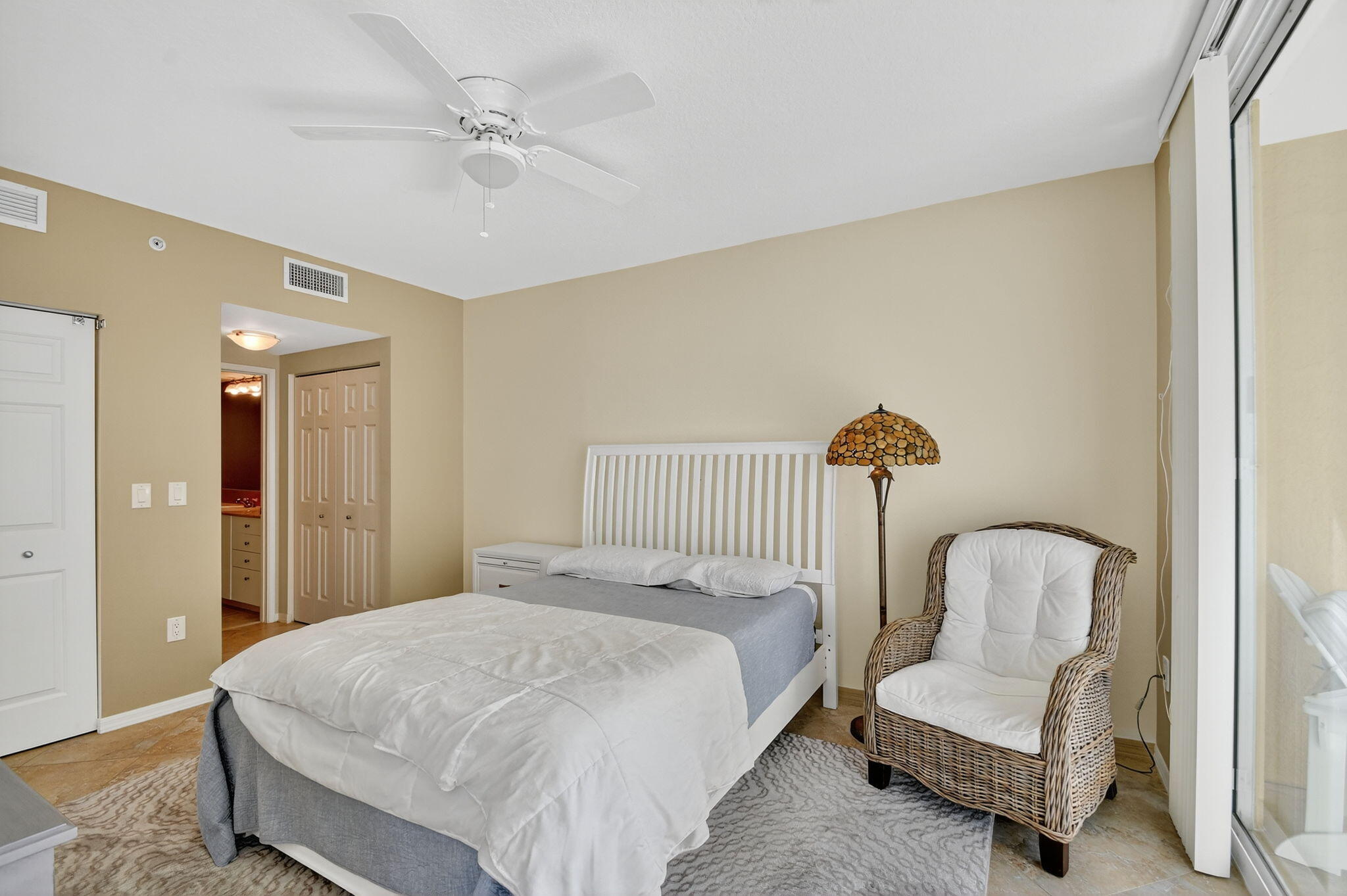 700 E Boynton Beach Boulevard Unit: 803