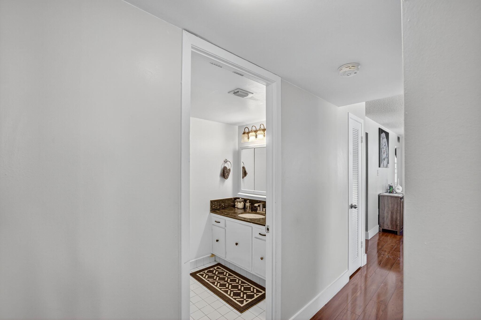 18051 Biscayne Boulevard 1104