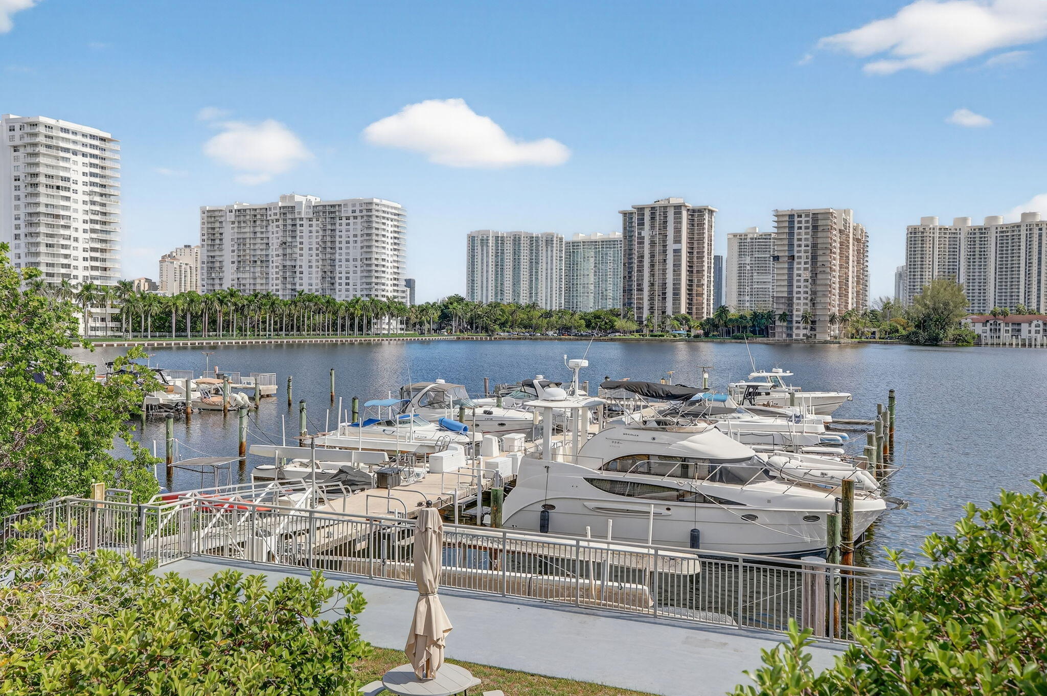 18051 Biscayne Boulevard 1104