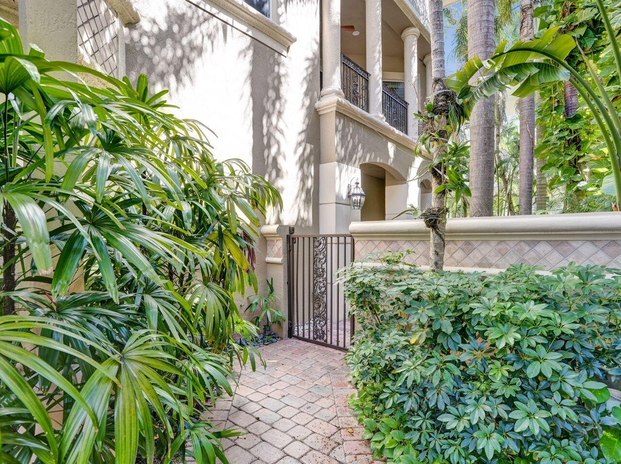 921 Osceola Drive 9