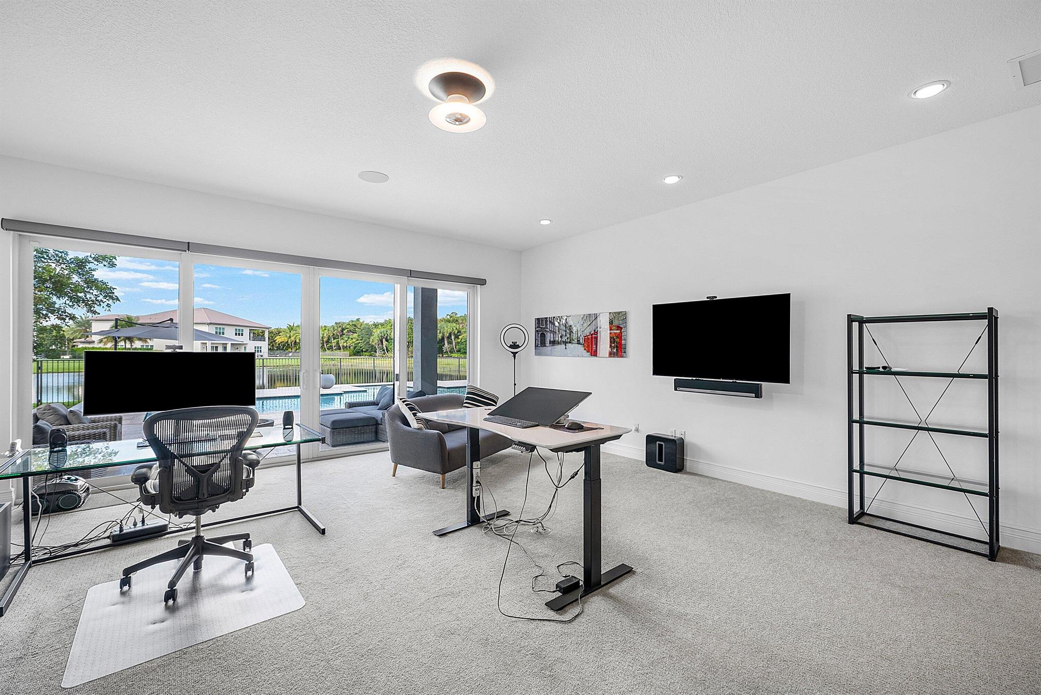 19863 Meadowside Lane