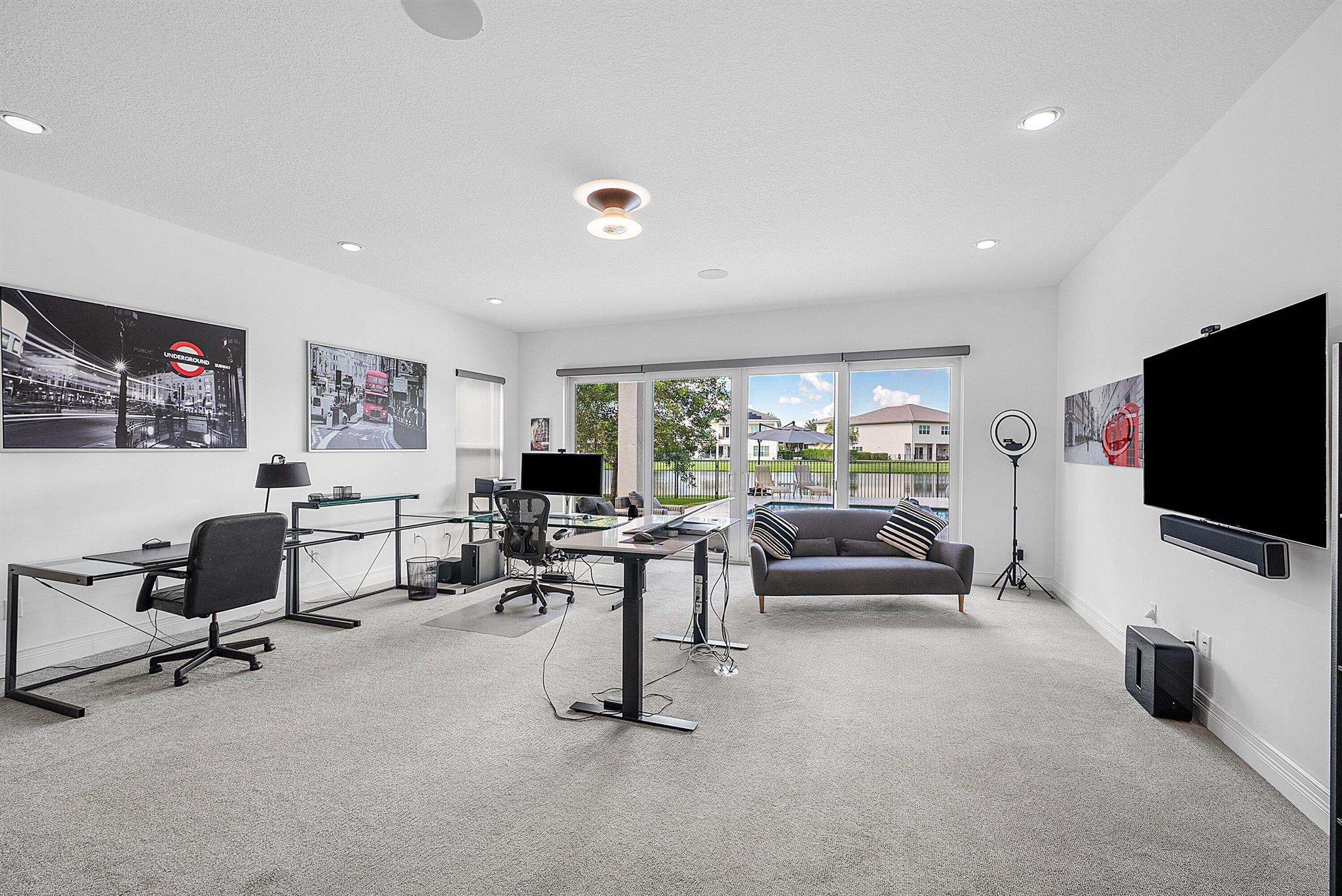 19863 Meadowside Lane