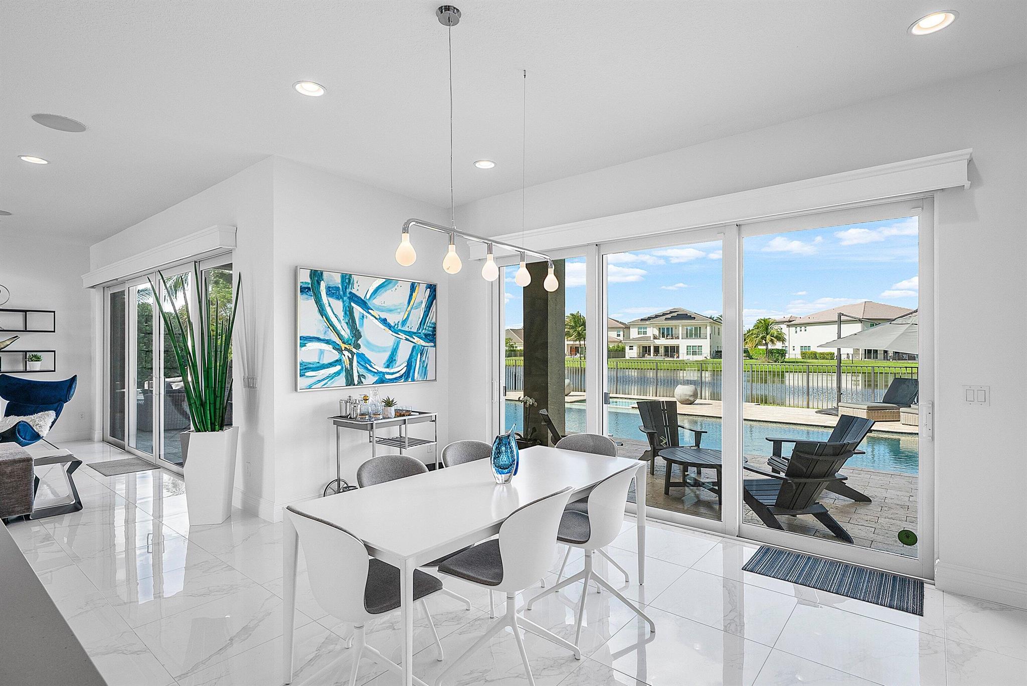 19863 Meadowside Lane