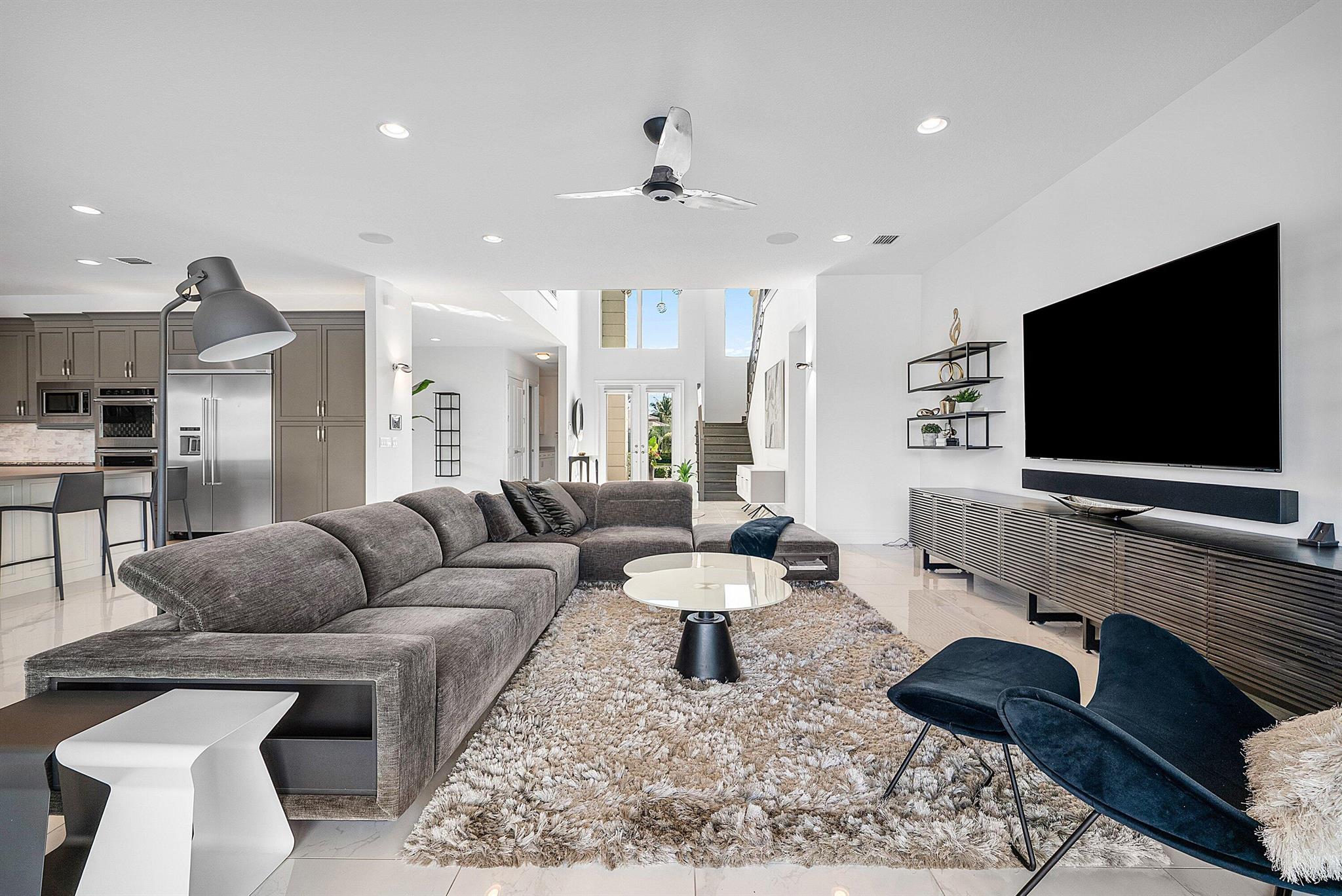 19863 Meadowside Lane