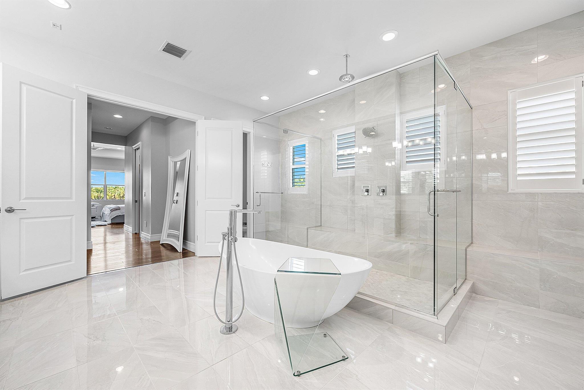 19863 Meadowside Lane