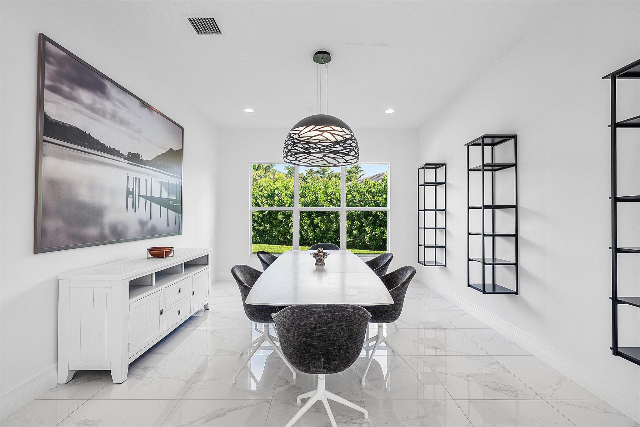 19863 Meadowside Lane