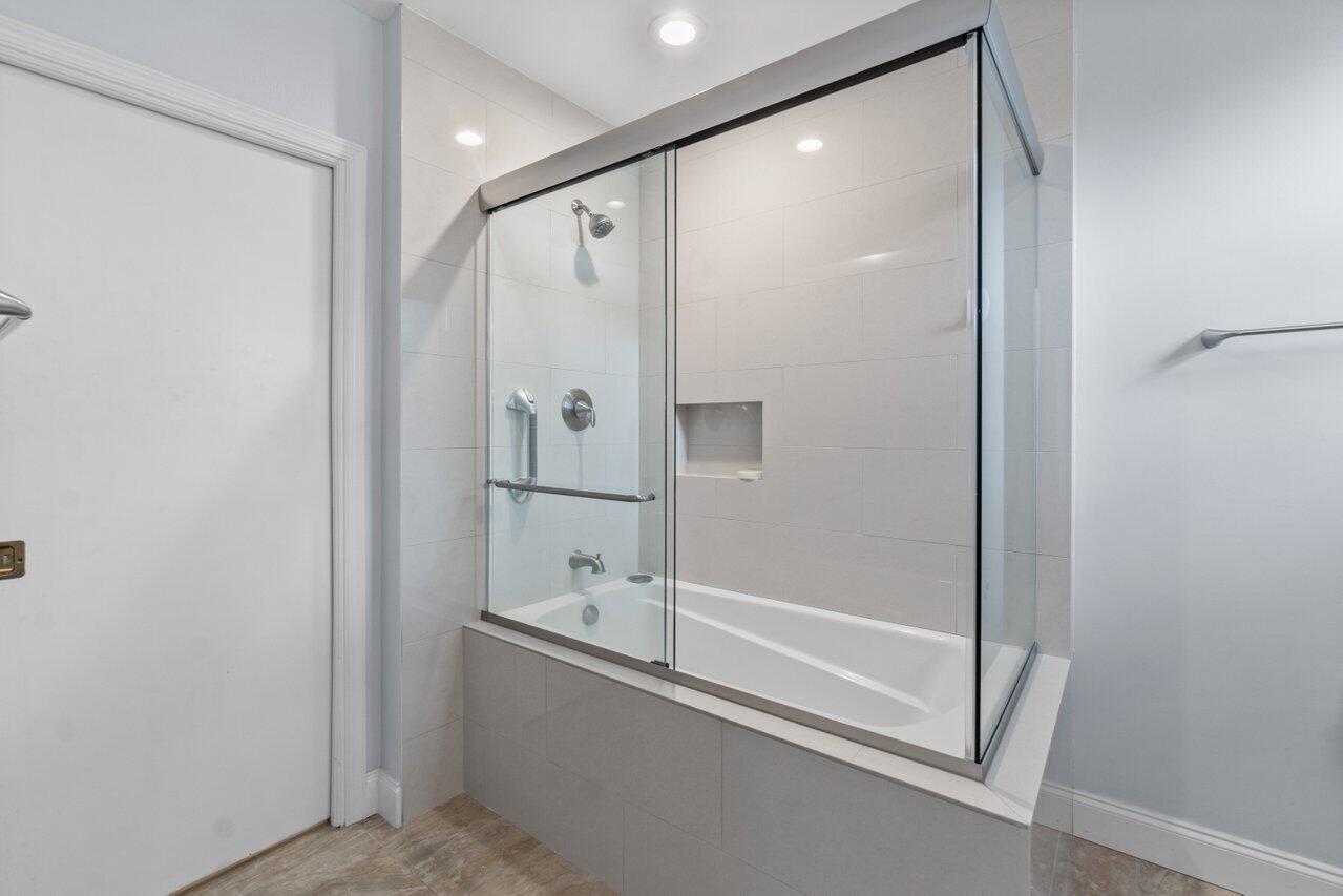 122 Andrews Avenue 2-A